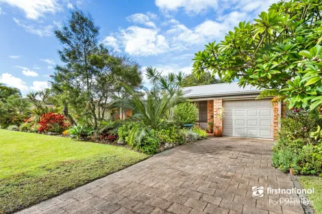 129 Rocky Point Rd, Fingal Bay, NSW 2315