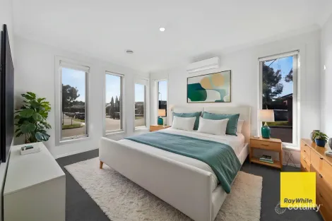 Property photo of 2 Bracegirdle Drive Mickleham VIC 3064