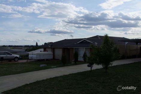 Property photo of 17 Sundown Drive Kelso NSW 2795