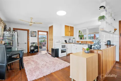Property photo of 17 Jenner Street Wynyard TAS 7325