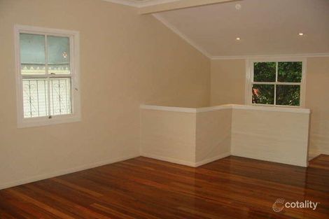 Property photo of 40 Stratton Terrace Wynnum QLD 4178