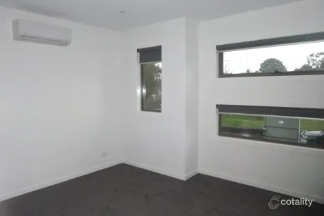 Property photo of 2/20 Lance Road Bayswater VIC 3153