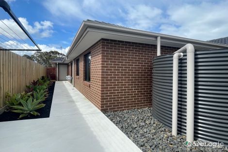 Property photo of 28 Houghton Crescent Eagle Point VIC 3878