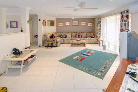 Property photo of 6 Dawn Court Landsborough QLD 4550