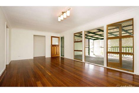 Property photo of 31 Kingsgate Street Oxley QLD 4075