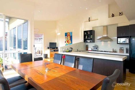 Property photo of 32 Hall Mark Road Mordialloc VIC 3195