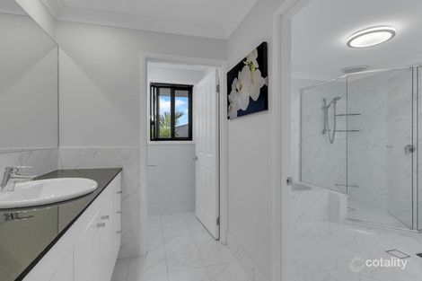 Property photo of 35 Foley Place Sinnamon Park QLD 4073