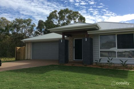 17 Marine Ct, Urangan, QLD 4655