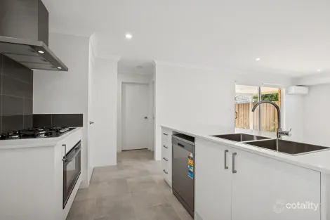 4 Citrine Way, Karnup, WA 6176