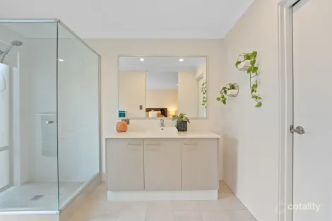 Property photo of 1 Thangoo Way Golden Bay WA 6174