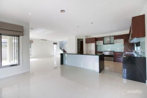 Property photo of 2 Melba Court Sandhurst VIC 3977