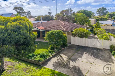 36 Wooleen St, Golden Bay, WA 6174