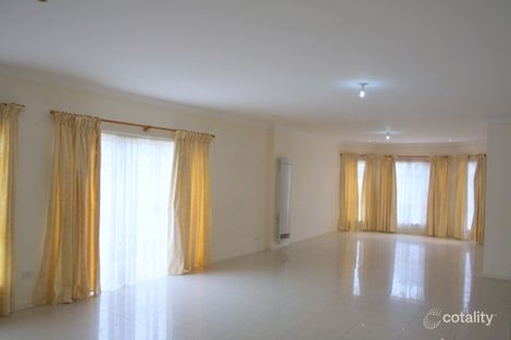 Property photo of 5 Drystone Crescent Cairnlea VIC 3023