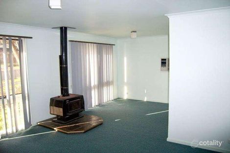 Property photo of 2/35 Eagle Drive Pakenham VIC 3810