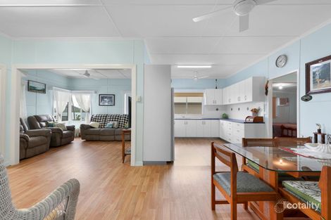 Property photo of 28 Poinciana Avenue Seaforth QLD 4741