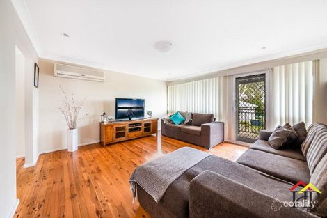 Property photo of 23 Akuna Avenue Bradbury NSW 2560
