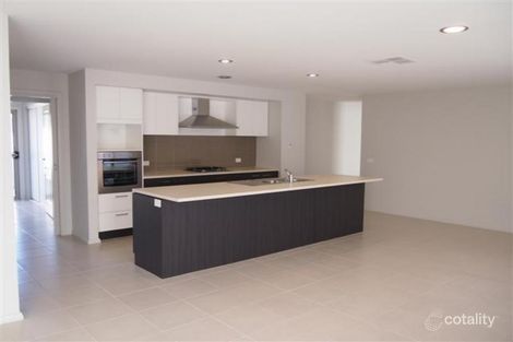 Property photo of 2/57 Streets Road Leneva VIC 3691
