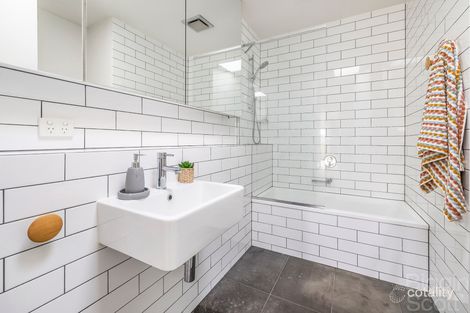 Property photo of 39 Evelyn Street St Kilda East VIC 3183
