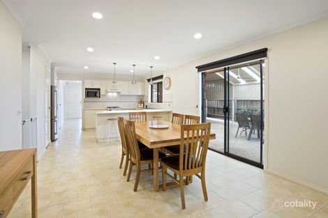 Property photo of 10 Priorswood Drive Hoppers Crossing VIC 3029