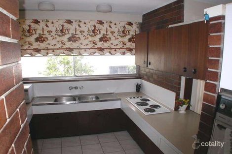 Property photo of 2/32 Powell Crescent Coolangatta QLD 4225