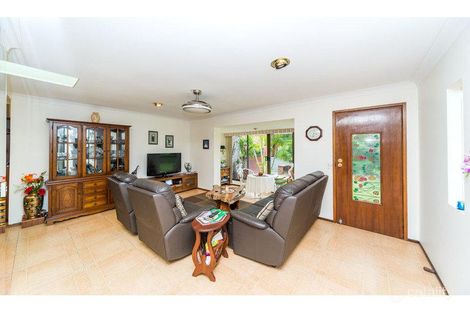 Property photo of 4/31 Thrush Avenue Paradise Point QLD 4216