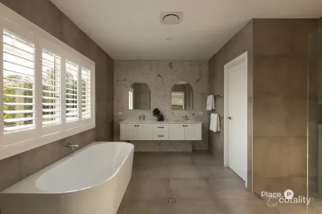 Property photo of 37 Feez Street Yeronga QLD 4104