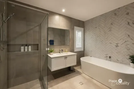 Property photo of 37 Feez Street Yeronga QLD 4104