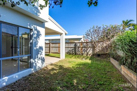 Property photo of 1/32 Marks Drive Varsity Lakes QLD 4227