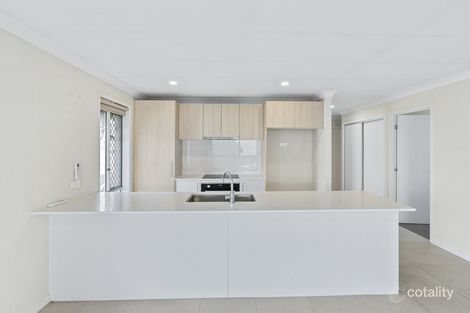 Property photo of 39 Spruce Circuit Hillcrest QLD 4118