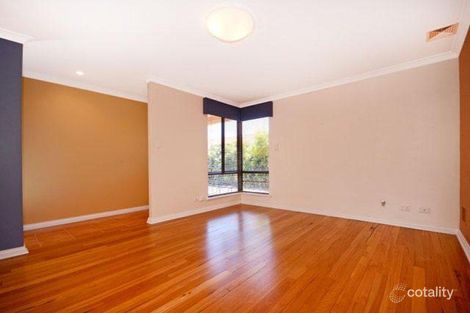 Property photo of 2/52 Calais Road Scarborough WA 6019