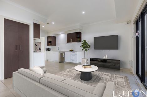 Property photo of 7 Katoomba Street Harrison ACT 2914