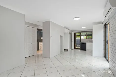 Property photo of 1/160 Glebe Road Booval QLD 4304