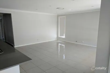 Property photo of 12 Sinclair Parade Jordan Springs NSW 2747
