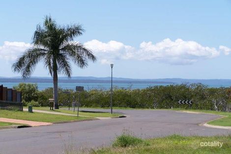6 Hood St, Urangan, QLD 4655