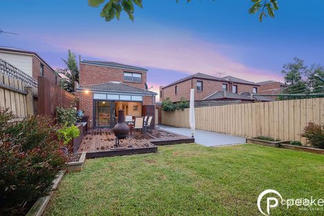 Property photo of 10 Zena Place Berwick VIC 3806