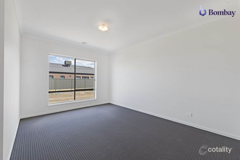 Property photo of 74 Arnaud Loop Wollert VIC 3750