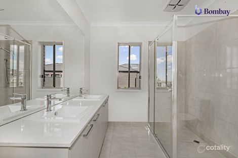 Property photo of 74 Arnaud Loop Wollert VIC 3750