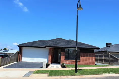 4 KURRAJONG RD, WARRAGUL, VIC 3820