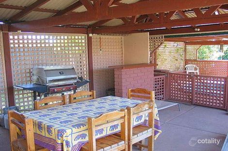 Property photo of 3 Leesa Court Highland Park QLD 4211