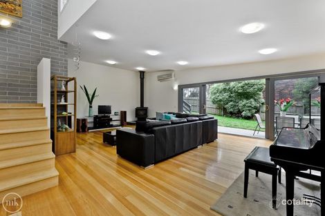 Property photo of 2 Howgate Court Eltham VIC 3095