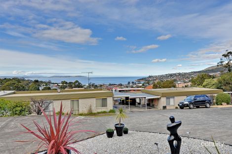 Property photo of 11/26 Pearl Place Blackmans Bay TAS 7052