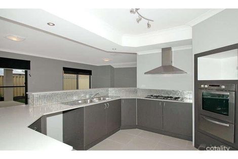Property photo of 17 Pompei Crescent Stirling WA 6021