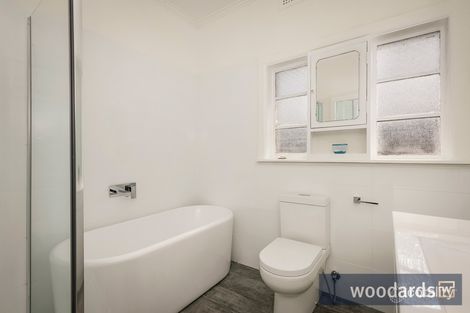Property photo of 124 McKinnon Road McKinnon VIC 3204