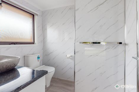 Property photo of 24 Kathleen Court Beaconsfield VIC 3807