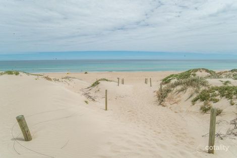 Property photo of 24 Lavinia Crescent Secret Harbour WA 6173