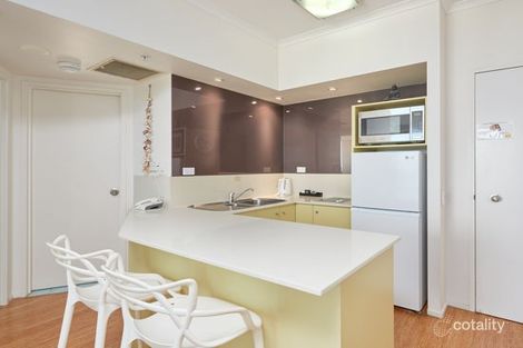 Property photo of 52 Pacific Street Main Beach QLD 4217