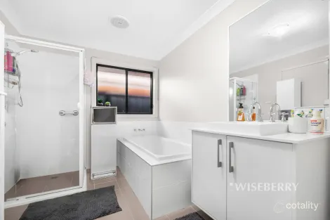 Property photo of 6/6 Bergman Way Rutherford NSW 2320
