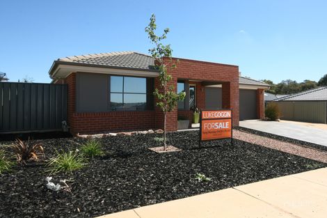 Property photo of 4 Roxburgh Crescent Junortoun VIC 3551