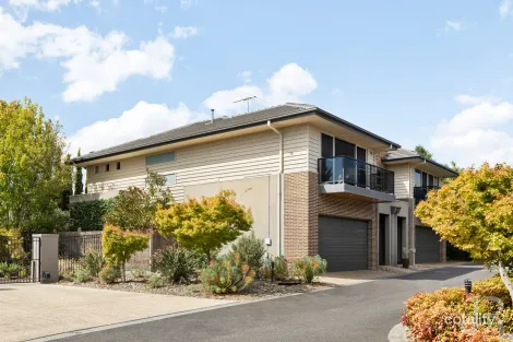 7/25 Canberra Ave, Berwick, VIC 3806