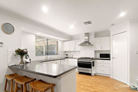 Property photo of 21 Tamarisk Drive Halls Head WA 6210